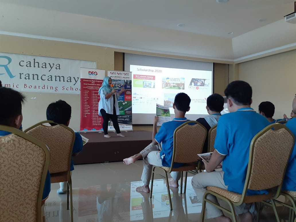 Seminar SMA Cahaya Rancamaya Bogor