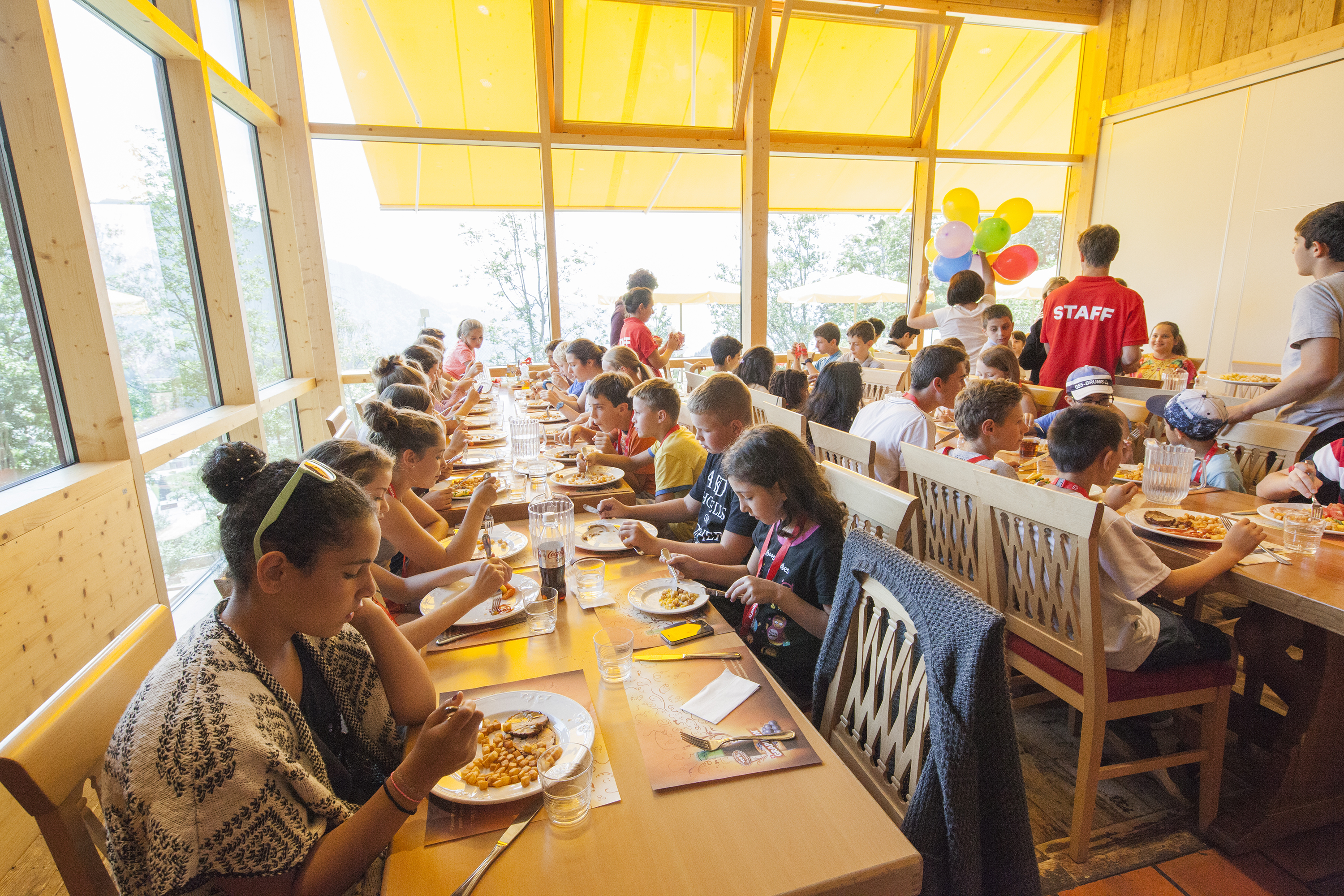 alpadia_23_leysin-juniors_meals
